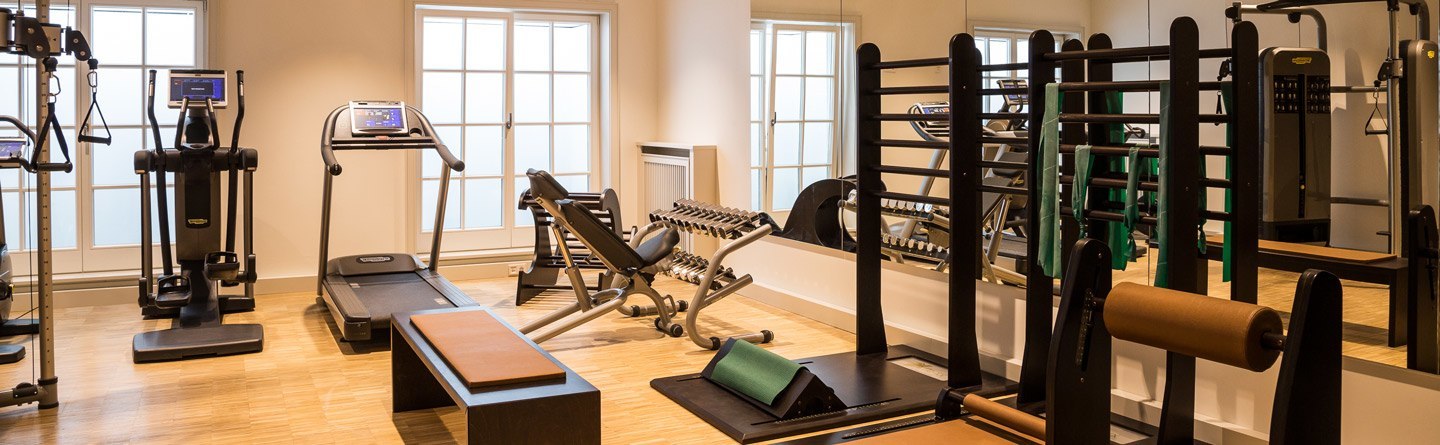 Fitness and Technogym equipment in the sports area of ​​the Hotel Severin*s on Sylt