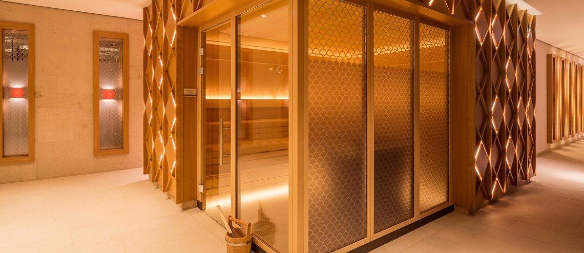 Außenansicht der modern gestalteten Bio Sauna des Severin*s Resort und Spa auf Sylt