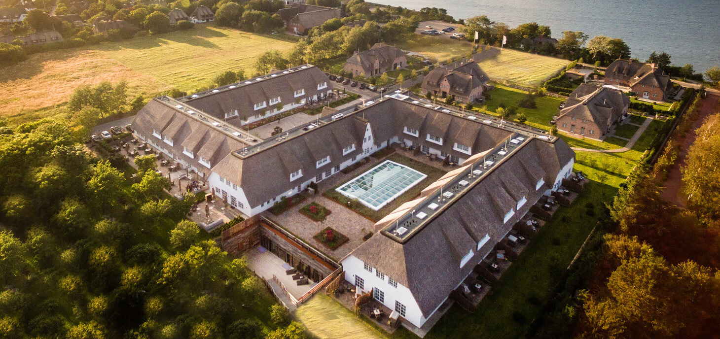 Severin*s Resort & Spa Sylt | exterior view of the hotel Image gallery of the Severin's Resort and Spa Sylt