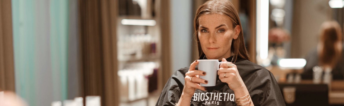 Friseur im Hotel Severin Resort und Spa Frau beim Friseur