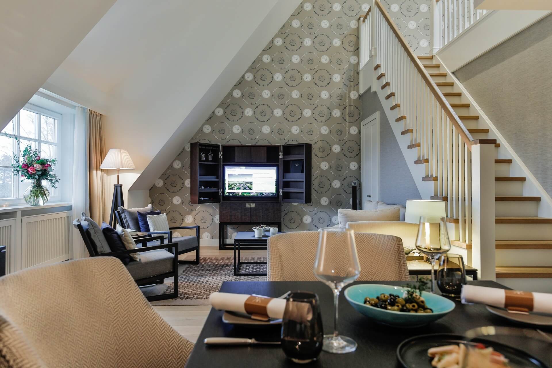 Wohnbereich in der Maisonette Family Severin*s Suite Hotel Sylt
