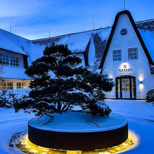 Der erste Schnee ist auf Sylt gefallen und hat das Severin*s Resort & Spa in ein zauberhaftes Winterwunderland...