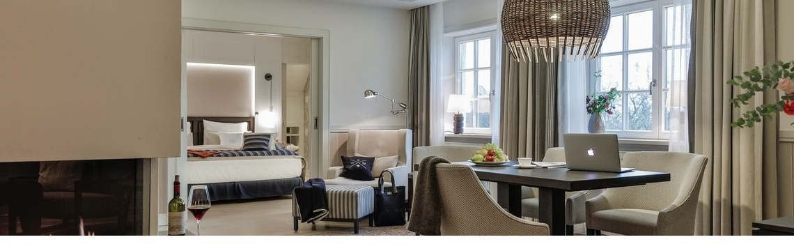 Severin*S Suite living area & bedroom wellnesshotel Sylt
