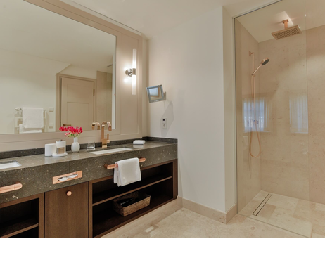 Haus Severin*s Plus bathroom shower luxus hotel Sylt