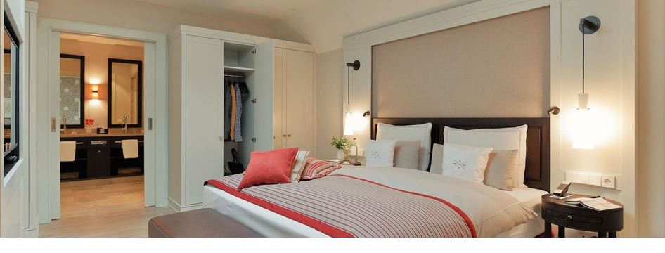 Maisonette Senior Suite Schlafzimmer Luxus Hotel auf Sylt