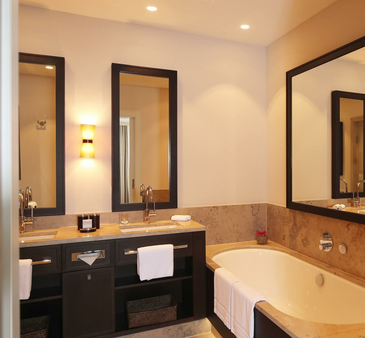 Bathroom of the Junior Suite in the Severin*s Resort & Spa on Sylt