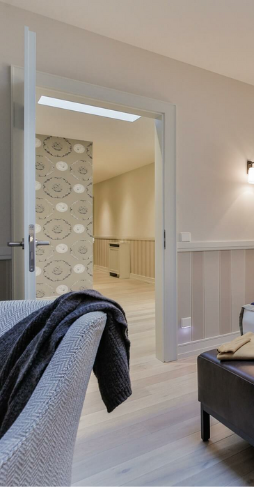 Maisonette Family Severin*s Suite Schlafzimmer mit Bett luxus Hotel Sylt