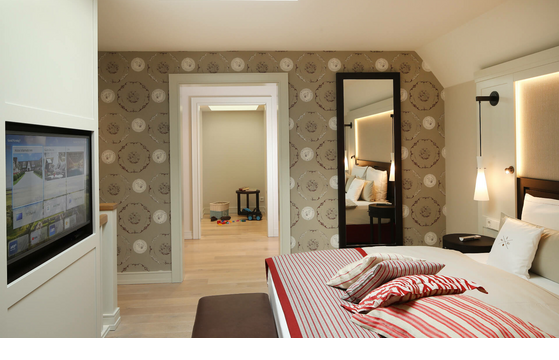 Schlafbereich in der Maisonette Family Senior Suite im Severin*s Resort & Spa auf Sylt