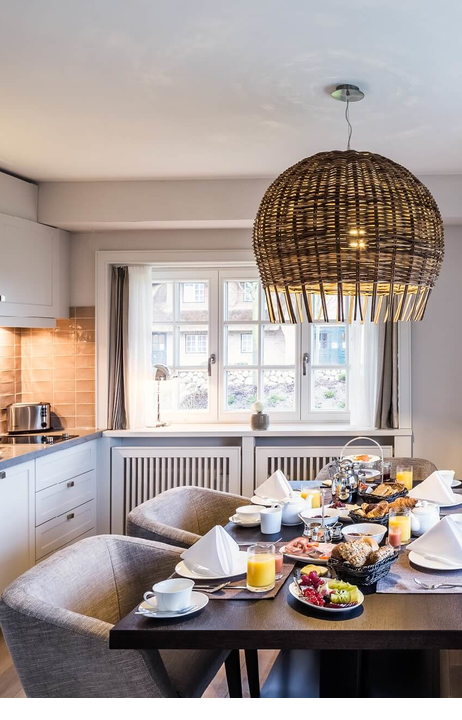 Küche mit Esstisch Luxus Hotel auf Sylt