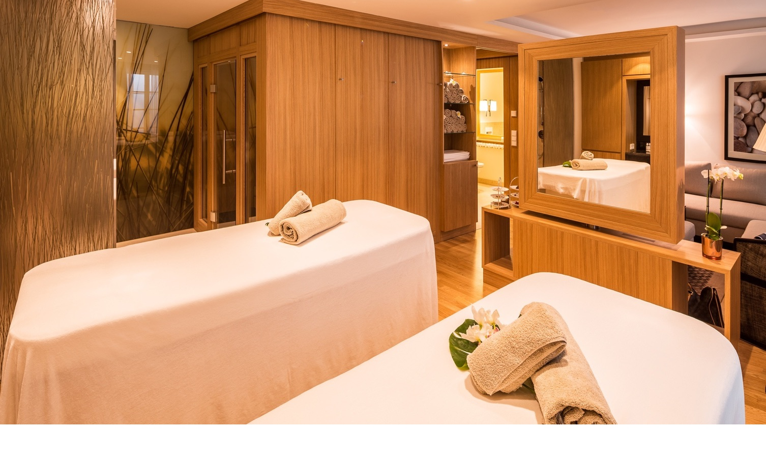 Private spa treatments and loungers for treatment in the spa area of ​​the Hotel Severin*s Resort and Spa on Sylt