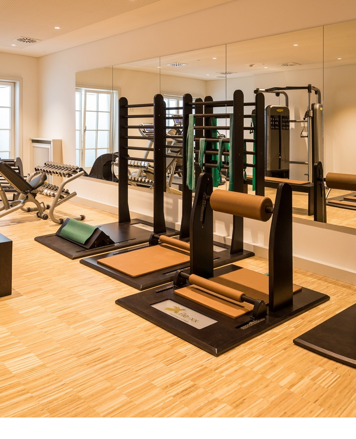 Fitness and Technogym equipment in the sports area of ​​the Hotel Severin*s on Sylt